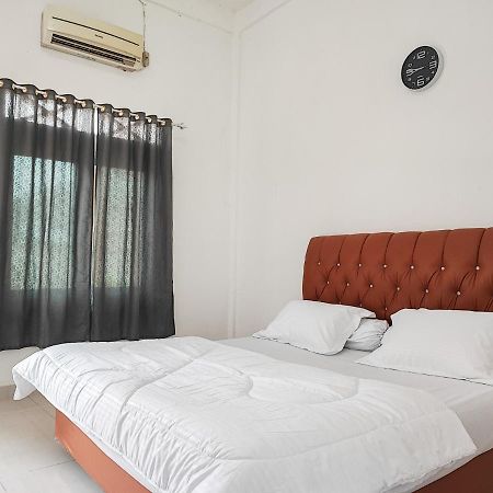 Adela Homestay Syariah Near Universitas Muhammadiyah Jambi Mitra Reddoorz Luaran gambar