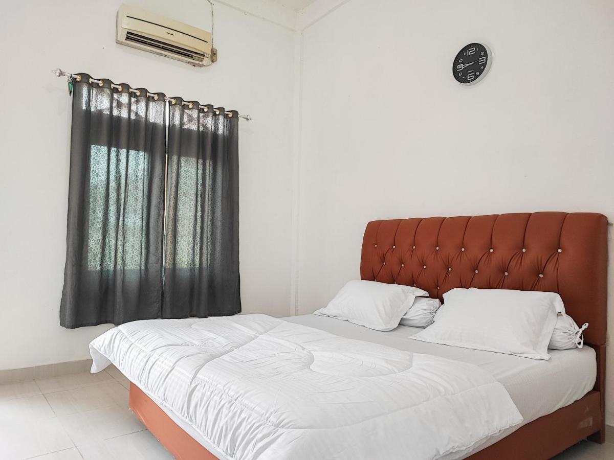 Adela Homestay Syariah Near Universitas Muhammadiyah Jambi Mitra Reddoorz Luaran gambar