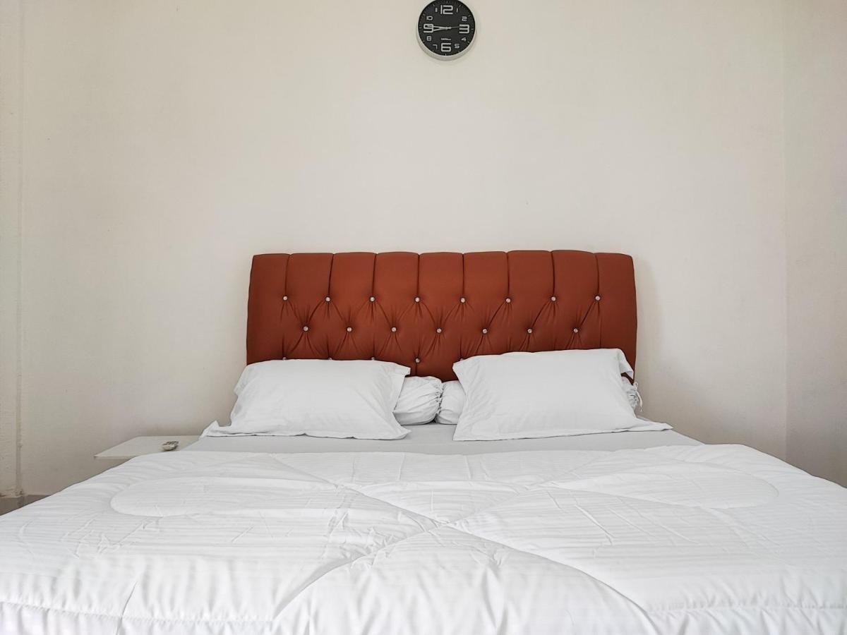 Adela Homestay Syariah Near Universitas Muhammadiyah Jambi Mitra Reddoorz Luaran gambar